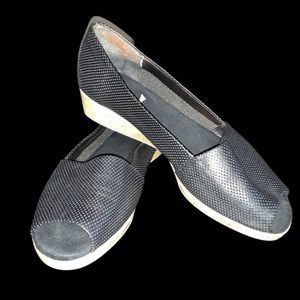 Aerosols women's flats size 7.5 (more like an 8)